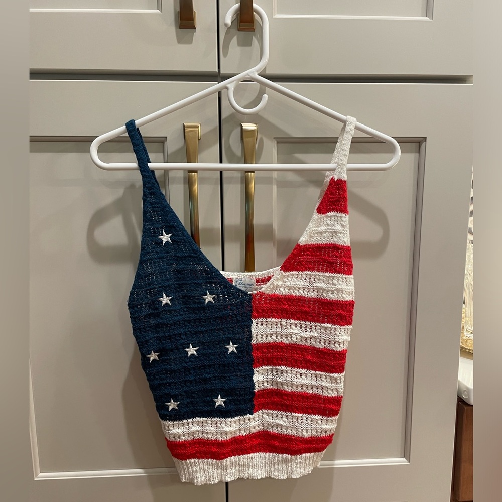 American flag top in a size M